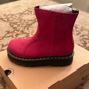 Dr. Martens ZEBZAG RIGGER SLIP ON NUBUCK Premium BOOTS Pink Women’s Sz 6 US NEW